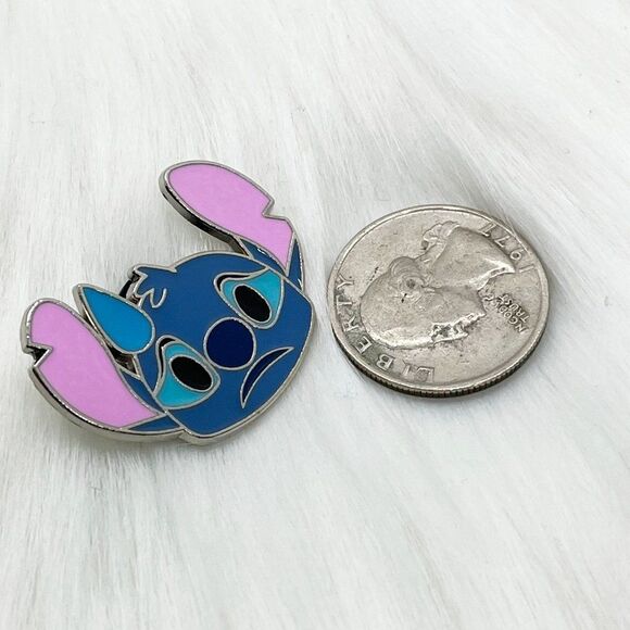 🔮 5/$25 Disney Lilo And Stitch 😥 Emoji Pin - Picture 2 of 3